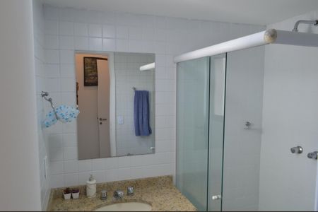 Apartamento à venda com 87m², 3 quartos e 2 vagas Apartamento à venda com 87m², 3 quartos e 2 vagasBanheiro da Suíte