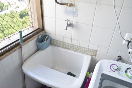 Apartamento à venda com 87m², 3 quartos e 2 vagas Apartamento à venda com 87m², 3 quartos e 2 vagasÁrea de Serviço