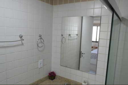 Apartamento à venda com 87m², 3 quartos e 2 vagas Apartamento à venda com 87m², 3 quartos e 2 vagasBanheiro Social