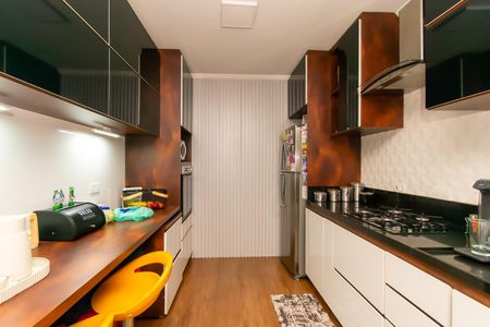 Casa à venda com 90m², 3 quartos e 2 vagasCozinha