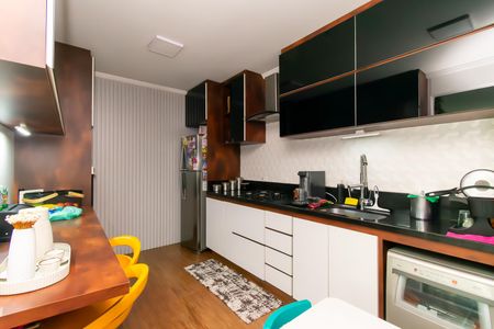 Casa à venda com 90m², 3 quartos e 2 vagasCozinha