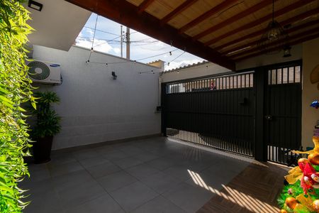 Casa à venda com 90m², 3 quartos e 2 vagasGaragem