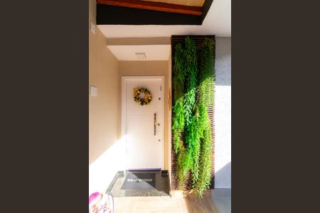 Casa à venda com 90m², 3 quartos e 2 vagasEntrada