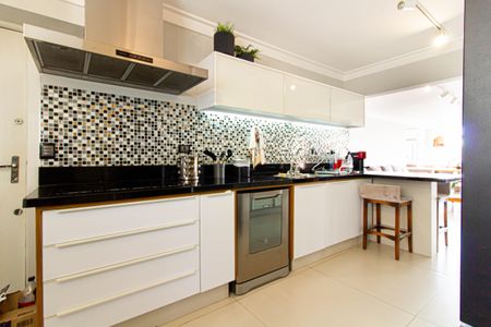 Apartamento à venda com 125m², 3 quartos e 1 vagaCozinha