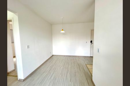 Apartamento à venda com 47m², 2 quartos e sem vaga Apartamento à venda com 47m², 2 quartos e sem vagaSala