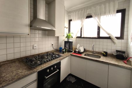 Apartamento à venda com 98m², 3 quartos e 2 vagasCozinha