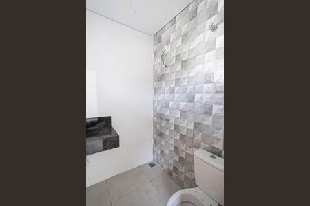 Casa à venda com 125m², 3 quartos e 2 vagasBanheiro da suíte 