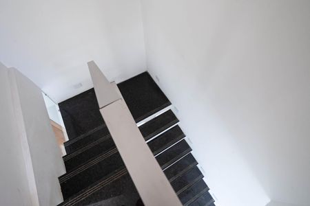 Casa à venda com 125m², 3 quartos e 2 vagasEscada
