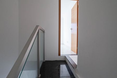 Casa à venda com 125m², 3 quartos e 2 vagasEscada