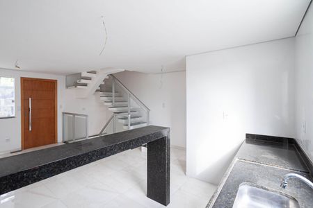 Casa à venda com 125m², 3 quartos e 2 vagasSala/Cozinha