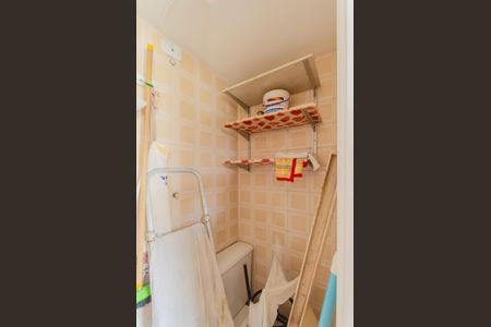 Apartamento à venda com 58m², 2 quartos e 1 vagaBanheiro de serviço