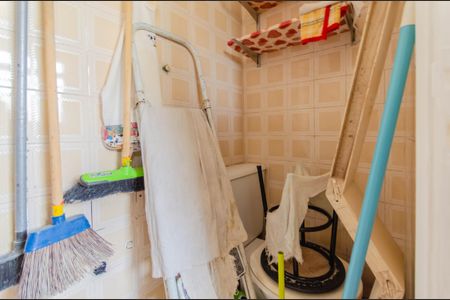 Apartamento à venda com 58m², 2 quartos e 1 vagaBanheiro de serviço