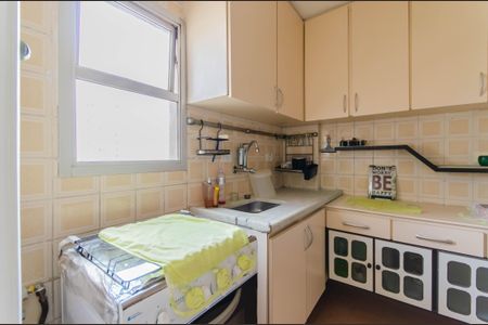 Apartamento à venda com 58m², 2 quartos e 1 vagaCozinha