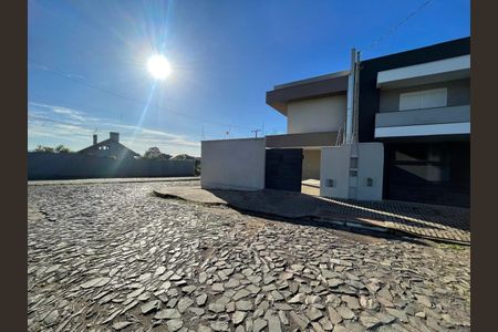 Fachada de casa à venda com 3 quartos, 183m² em Cristo Rei, São Leopoldo