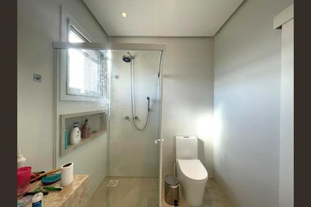 Casa à venda com 183m², 3 quartos e 2 vagasBanheiro social