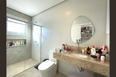 Casa à venda com 183m², 3 quartos e 2 vagasBanheiro da Suíte