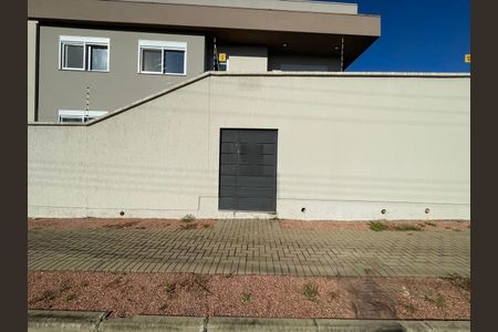 Casa à venda com 183m², 3 quartos e 2 vagasFachada