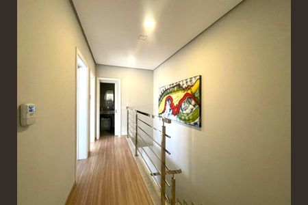Casa à venda com 183m², 3 quartos e 2 vagasCorredor