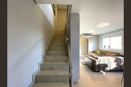 Casa à venda com 183m², 3 quartos e 2 vagasCorredor