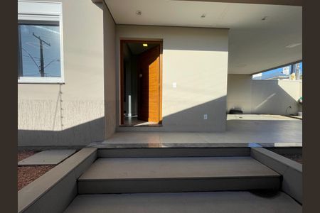 Casa à venda com 183m², 3 quartos e 2 vagasÁrea comum