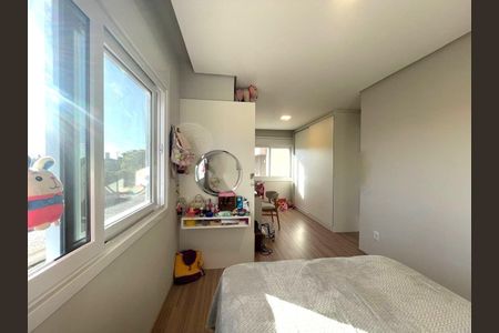 Casa à venda com 183m², 3 quartos e 2 vagasSuíte