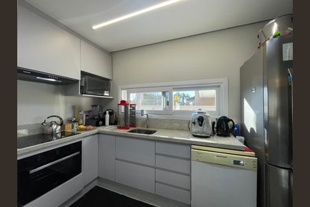 Casa à venda com 183m², 3 quartos e 2 vagasCozinha