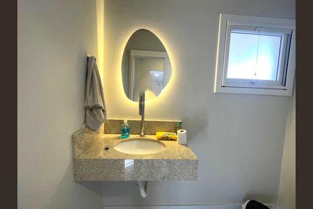 Casa à venda com 183m², 3 quartos e 2 vagasLavabo