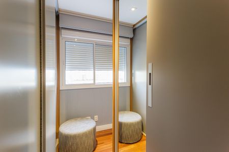 Apartamento à venda com 112m², 2 quartos e 2 vagasCloset da suíte 1