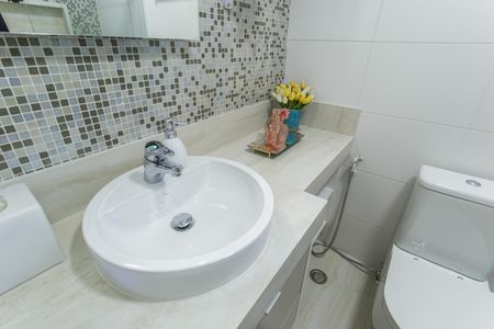 Apartamento à venda com 112m², 2 quartos e 2 vagasBanheiro da Suíte 2