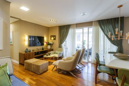 Sala de apartamento à venda com 2 quartos, 112m² em Vila Olímpia, São Paulo