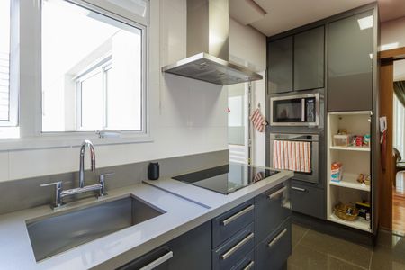 Apartamento à venda com 112m², 2 quartos e 2 vagasCozinha