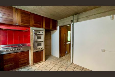 Casa para alugar com 167m², 3 quartos e 3 vagas Casa para alugar com 167m², 3 quartos e 3 vagasCozinha