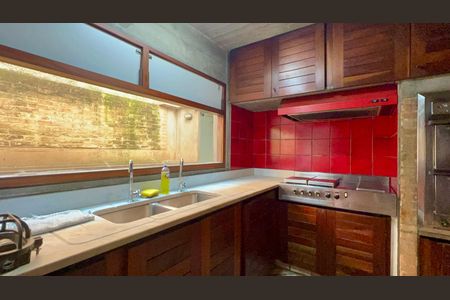 Casa para alugar com 167m², 3 quartos e 3 vagas Casa para alugar com 167m², 3 quartos e 3 vagasCozinha