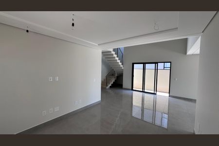 Sala de casa de condomínio à venda com 3 quartos, 265m² em Swiss Park, Campinas