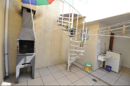 Casa para alugar com 120m², 2 quartos e 1 vagaChurrasqueira