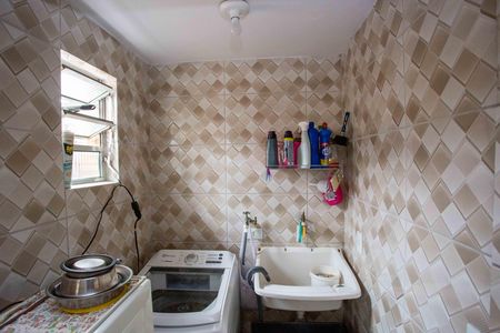 Casa à venda com 125m², 3 quartos e 1 vagaCasa 1 - Área de Serviço