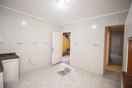 Casa à venda com 350m², 2 quartos e 2 vagasCozinha