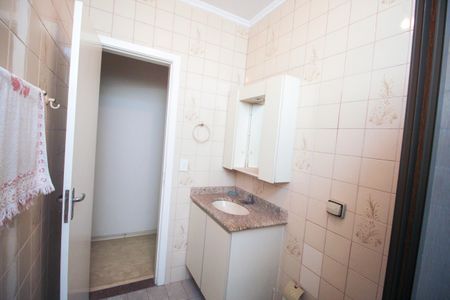 Casa para alugar com 350m², 2 quartos e 2 vagasBanheiro