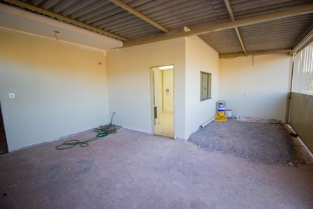 Área externa de casa à venda com 5 quartos, 100m² em Qnn 22, Brasília