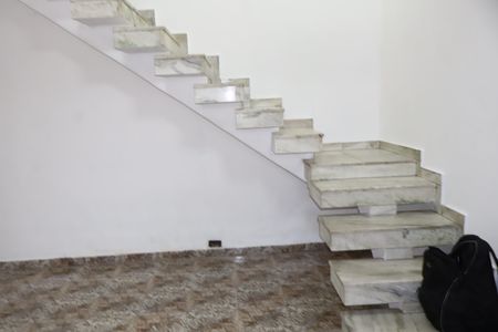 Sala de casa para alugar com 2 quartos, 125m² em Vila Darli, São Paulo