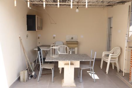 Casa para alugar com 125m², 2 quartos e 1 vagaÁrea de Serviço