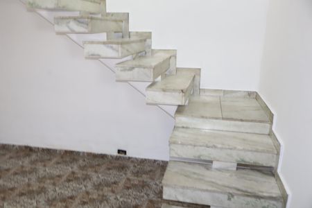 Casa para alugar com 125m², 2 quartos e 1 vagaCorredor