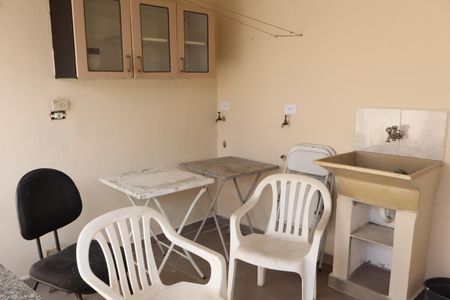 Casa para alugar com 125m², 2 quartos e 1 vagaÁrea de Serviço