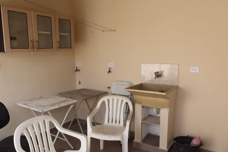 Casa para alugar com 125m², 2 quartos e 1 vagaÁrea de Serviço