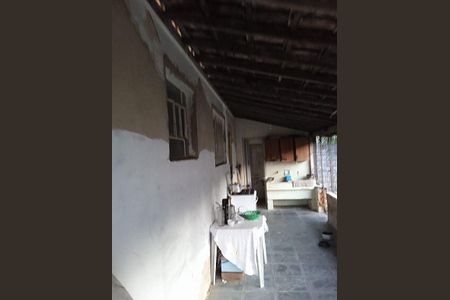 Casa à venda com 98m², 2 quartos e 5 vagas