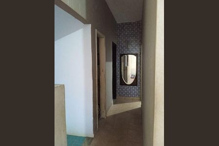Casa à venda com 98m², 2 quartos e 5 vagas