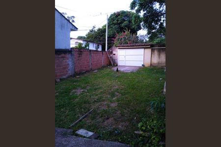 Casa à venda com 98m², 2 quartos e 5 vagas
