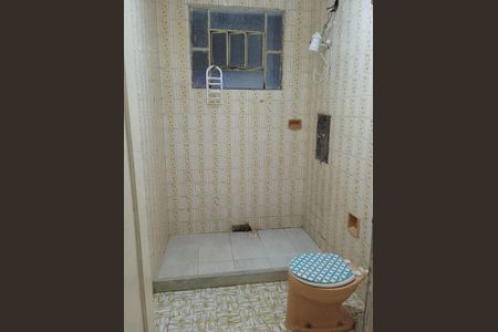 Casa à venda com 98m², 2 quartos e 5 vagas