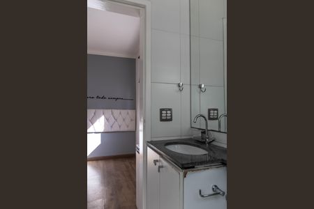 Apartamento à venda com 125m², 2 quartos e 2 vagas Apartamento à venda com 125m², 2 quartos e 2 vagasBanheiro da Suíte