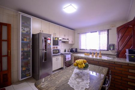 Casa à venda com 229m², 3 quartos e 4 vagas Casa à venda com 229m², 3 quartos e 4 vagasCozinha